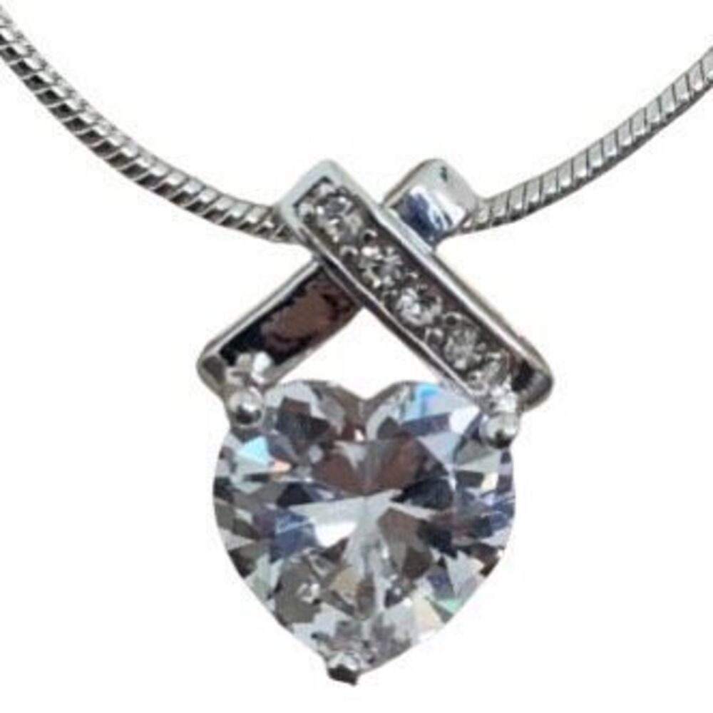 Infinity Heart Necklace – Diamond-Cut Austrian Crystals, Silver Tone